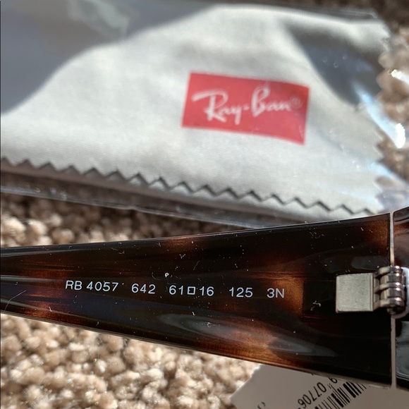 NWT Ray-Ban Brown Sunglasses with Case - Picture 3 of 6